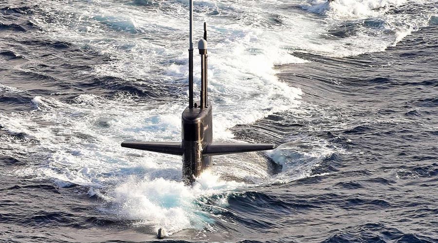 submarine-cresting-on-open-ocean